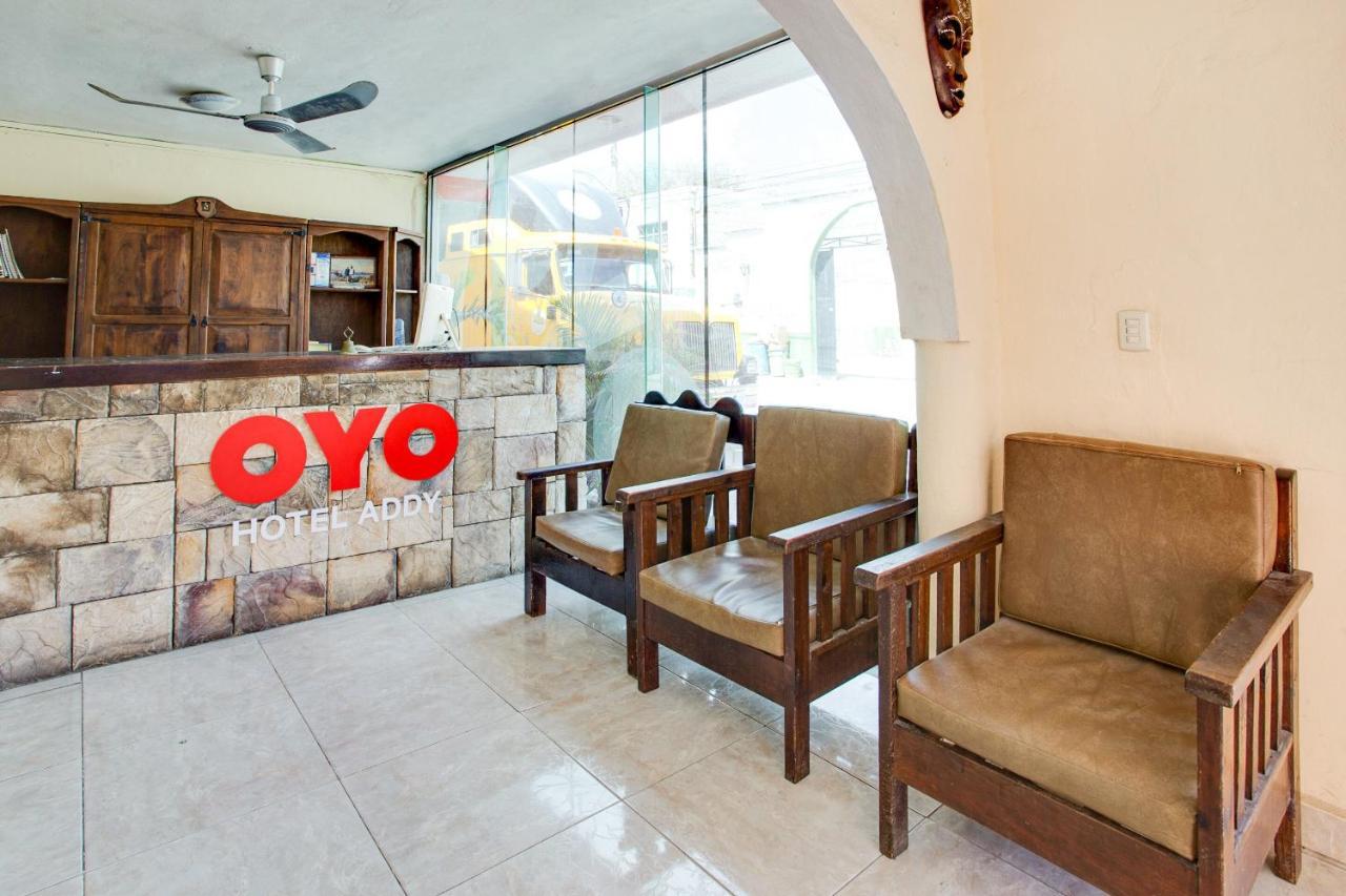 OYO Hotel Addy Tulum Pueblo Buitenkant foto