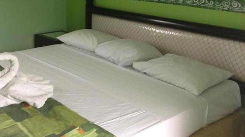 OYO Hotel Addy Tulum Pueblo Buitenkant foto